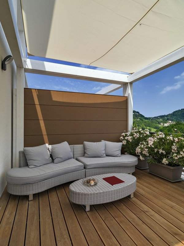 Les coussins de canapé : les maîtres de l'harmonie et du confort