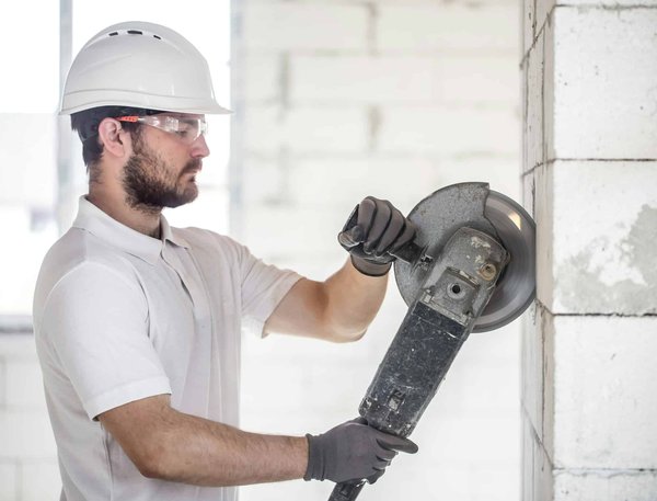 Comment utiliser efficacement une meuleuse sans fil ?